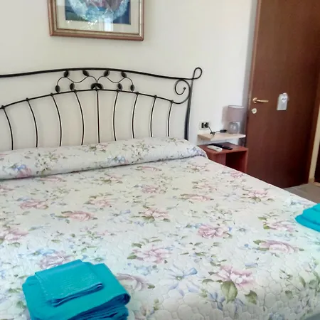 Casadolcecasalatina 3* Латина